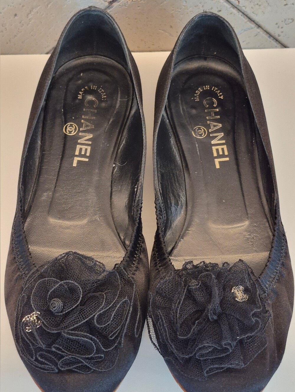 Black Satin Chanel Lace Camellia Flower Double CC Logo Flats, EU 39/US 8.5
